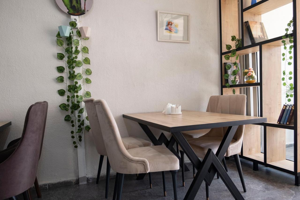 Art Hotel Batumi Eksteriør bilde